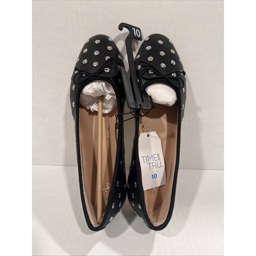 NWT Time And Tru Silver Studded Black Flats/Shoes Womens Size: 10